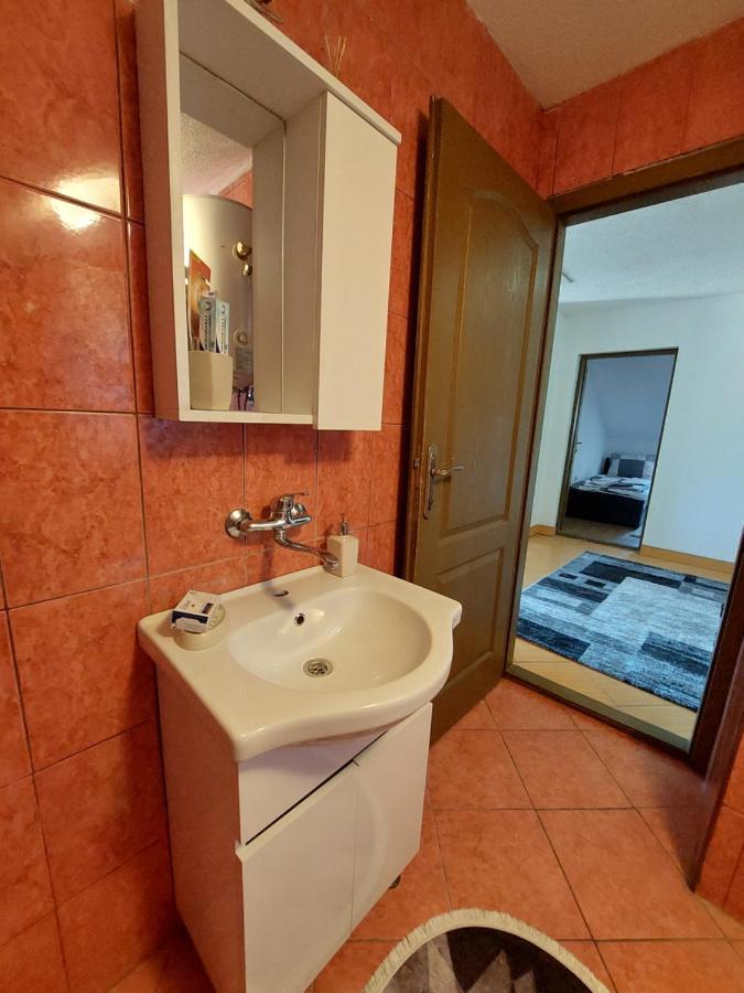Apartment Em 2 Tuzla Buitenkant foto